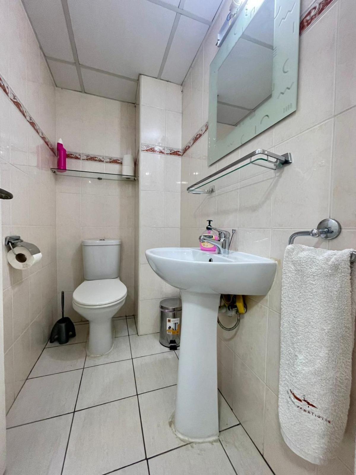 Sea View Suite In Makenzy Larnaca Exterior foto