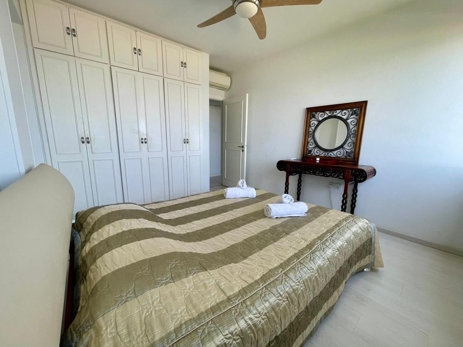 Sea View Suite In Makenzy Larnaca Exterior foto