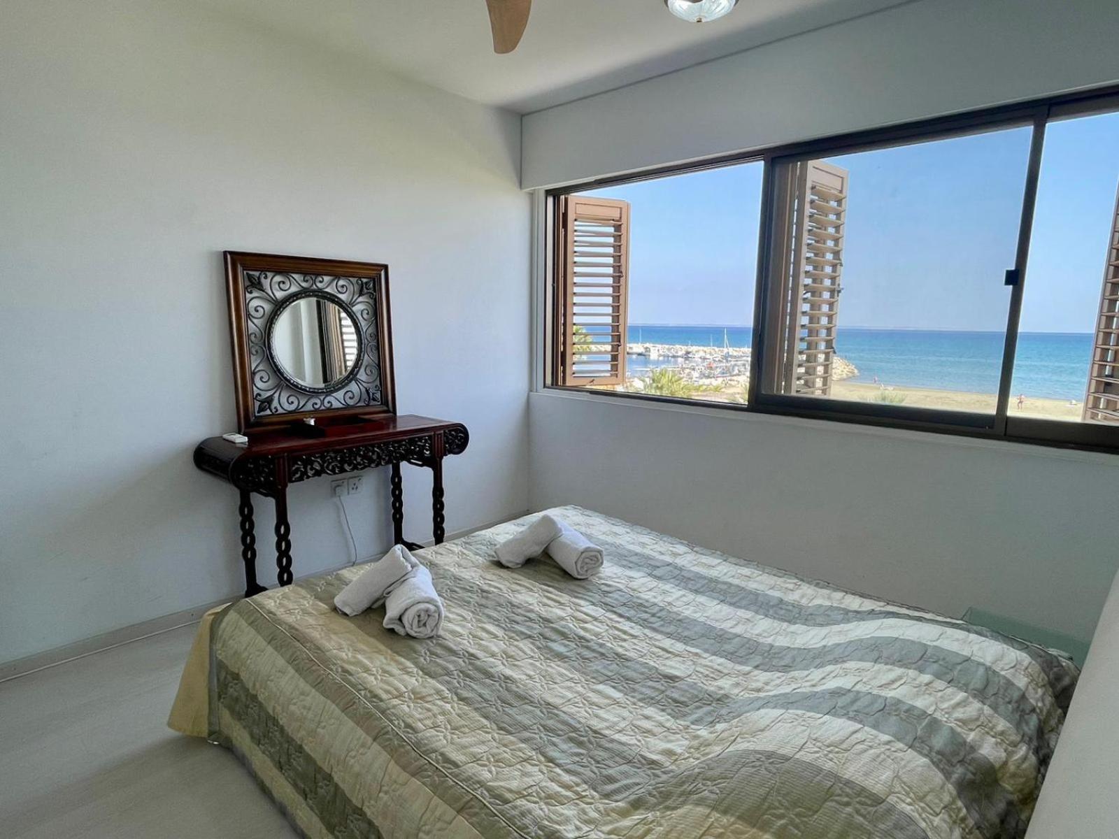 Sea View Suite In Makenzy Larnaca Exterior foto